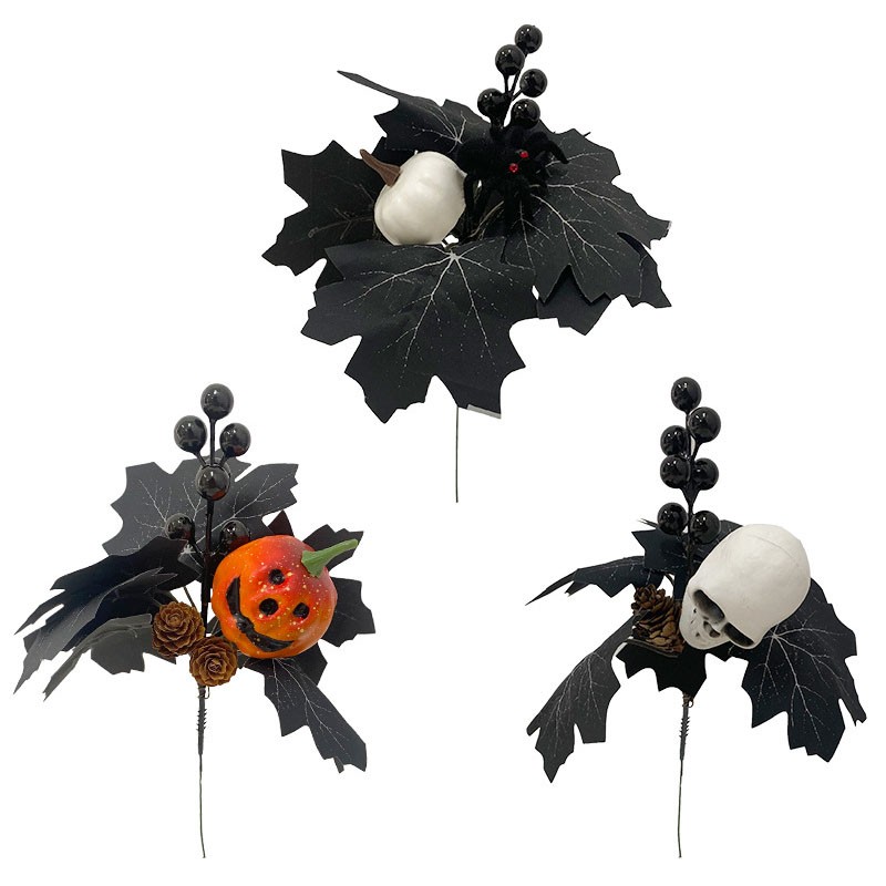 Halloween-huisdecor met zwarte bessen schedel-pompoendecoratie