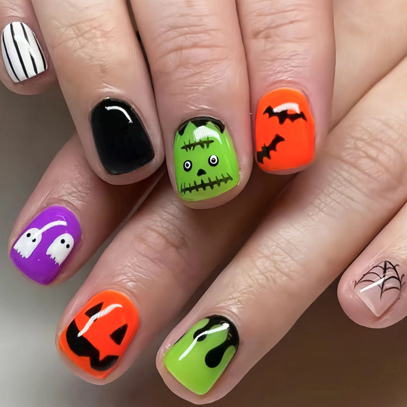 Halloween Bats & Spider Web valse nagels