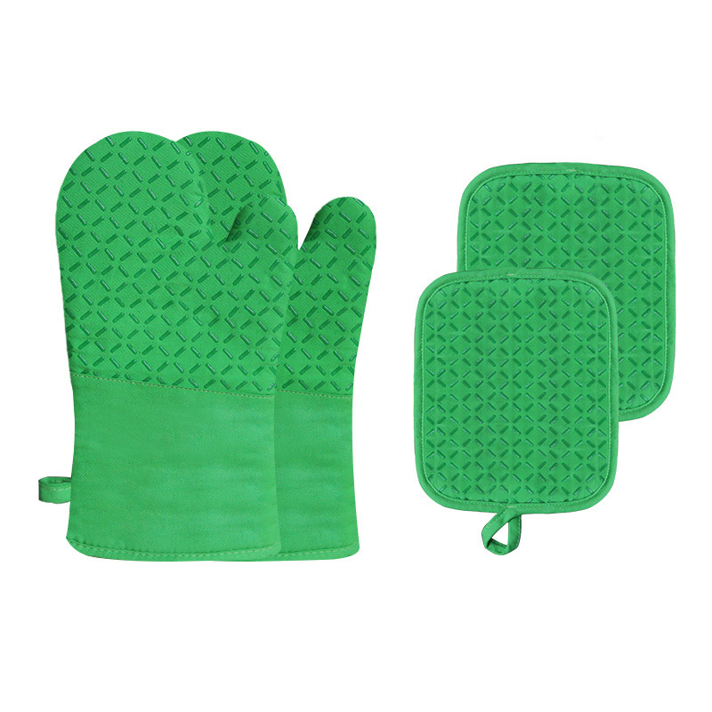 Keukenhandschoenen en pannenlap